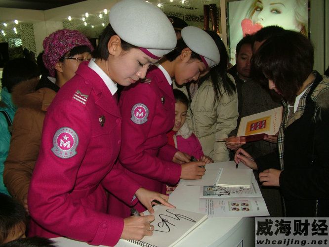 国庆阅兵女民兵方队领队张晓菲赵娜金猴活动掠影