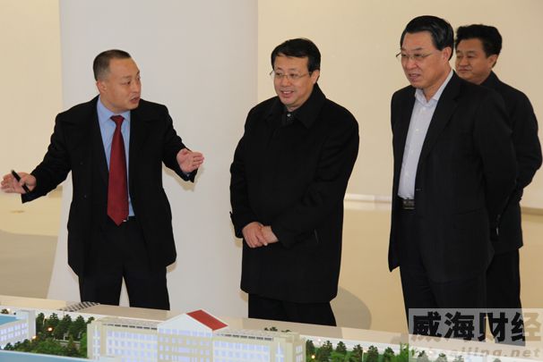 山东省委副书记龚正视察威高 - 企业动态 - 威海